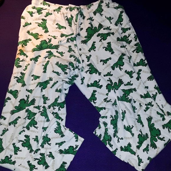 💥Comfy Peace frog PJS - Picture 1 of 6